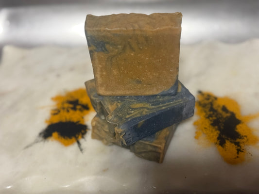 All Natural Turmeric & Black Charcoal Soap Bar